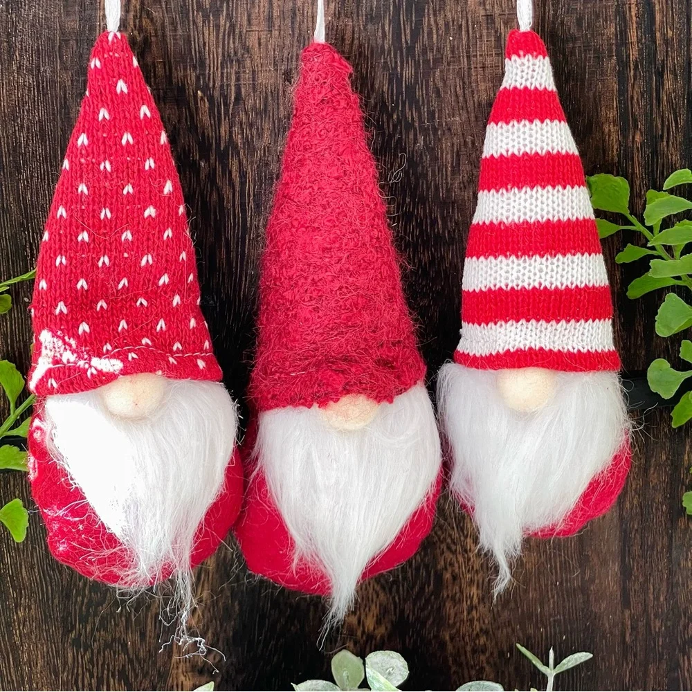 GNOME ornaments 3 RED HAT GNOMES Year round FESTIVE gift tags place settings NEW